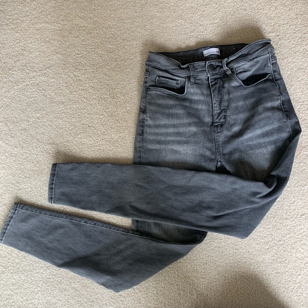 LOFT, THE JEGGING, Gray
Sz 6/28
Excellent Condition